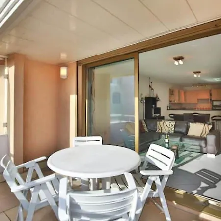 公寓 Charming Two-bedroom With Balcony And Garage By The Marina *